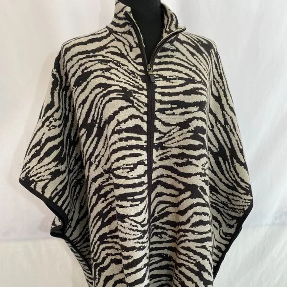 Christian Siriano NY Exotic Print Fringed Poncho Jacket NWOT Women's Size S / M - Picture 10 of 12